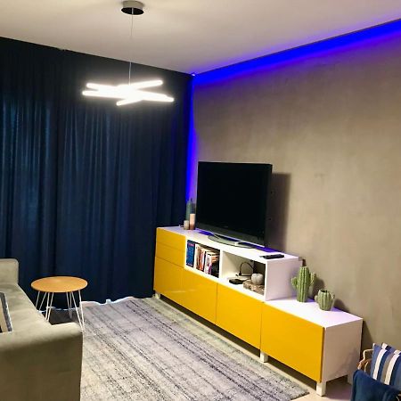 Fat Cow Apartment 101 Larnaca Exterior photo